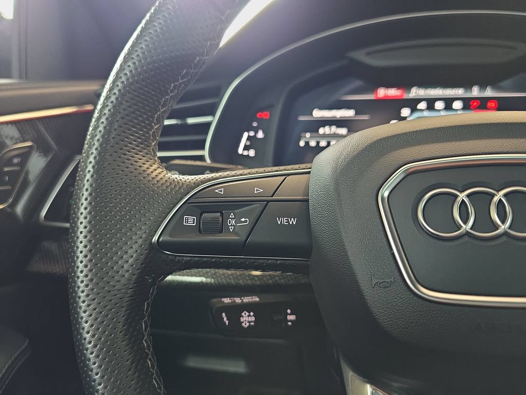 Used 2023 Audi SQ8 Prestige AWD/4WD image 18
