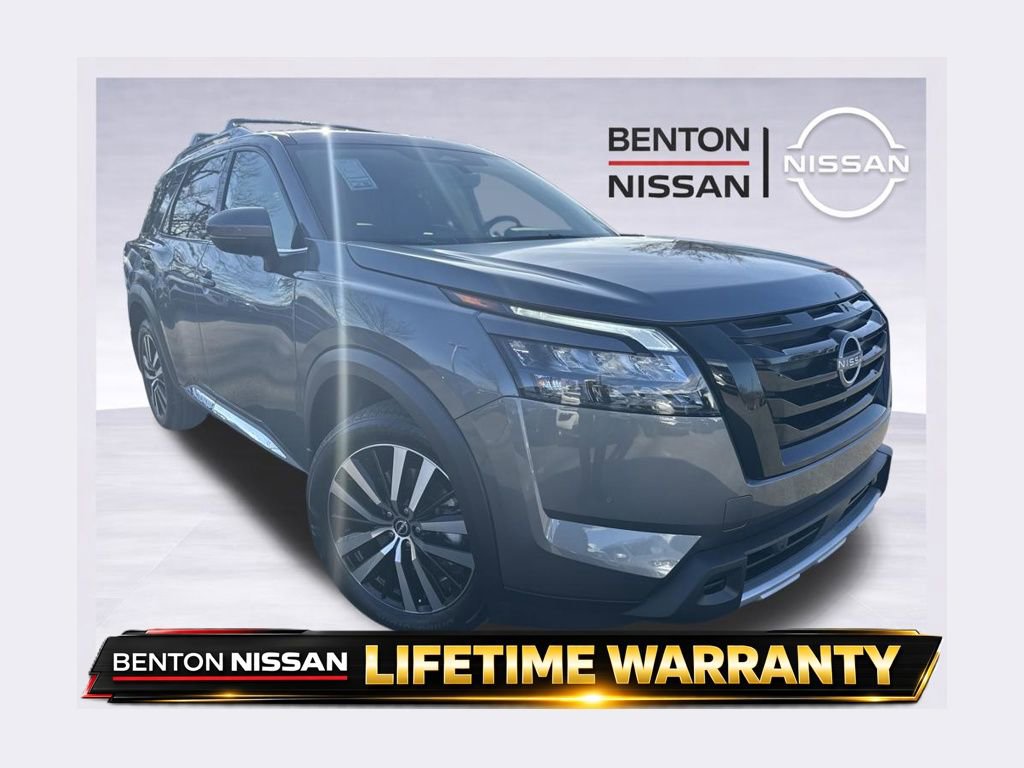 Certified 2025 Nissan Pathfinder Platinum w/ Black Appearance Package