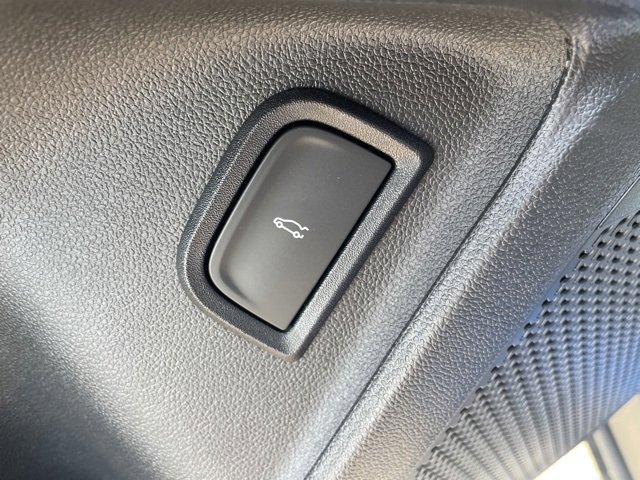 Used 2025 Chevrolet Blazer EV LT image 10