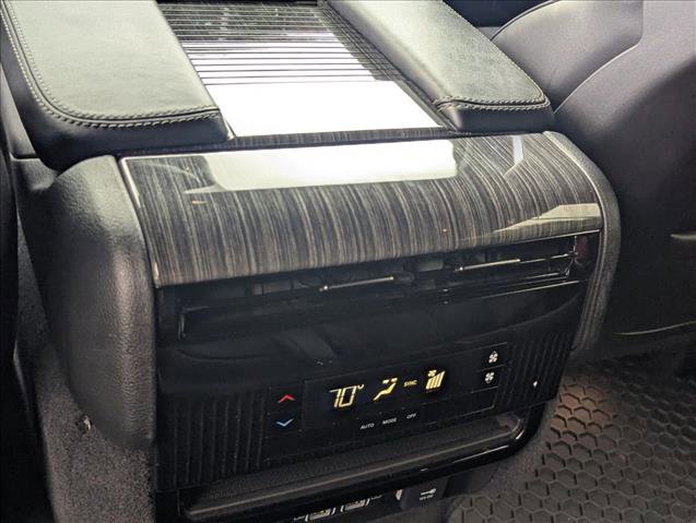 Used 2022 Jeep Wagoneer Series II RWD image 13