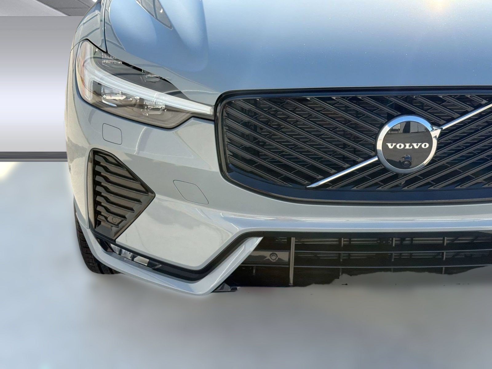 New 2026 Volvo XC60 B5 Plus w/ Climate Package AWD/4WD image 12