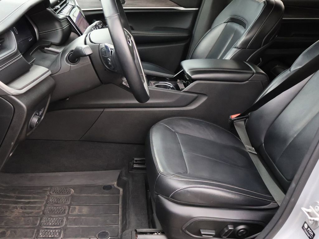 Used 2021 Jeep Grand Cherokee L Limited AWD/4WD image 44
