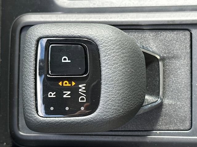 Used 2024 Nissan Pathfinder S image 18