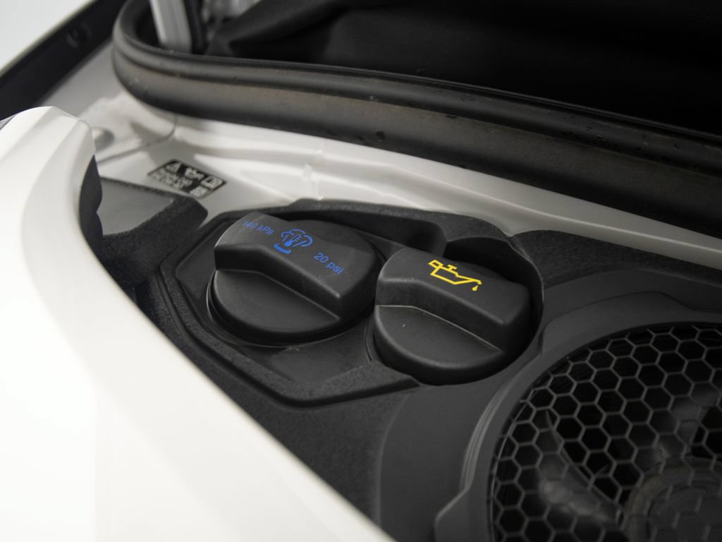 Certified 2025 Porsche 911 Carrera RWD image 52