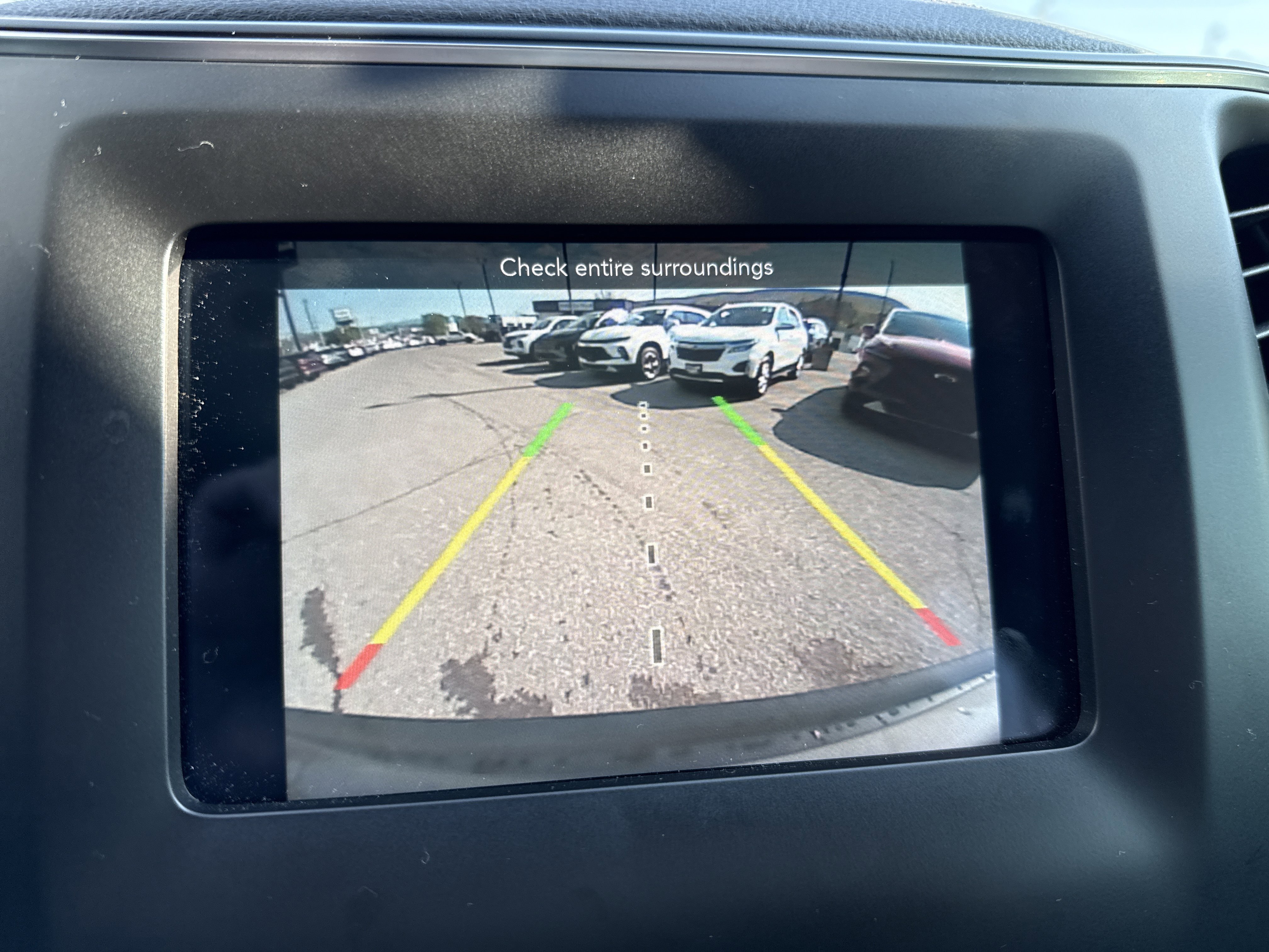 Used 2019 Jeep Cherokee Latitude Plus w/ Cold Weather Group AWD/4WD image 22