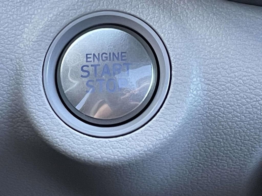 New 2026 Hyundai Venue SEL FWD image 24
