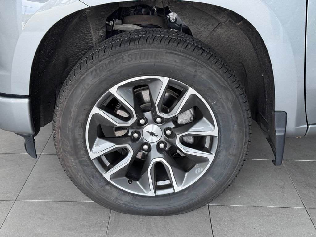 Certified 2023 Chevrolet Silverado 1500 RST image 4