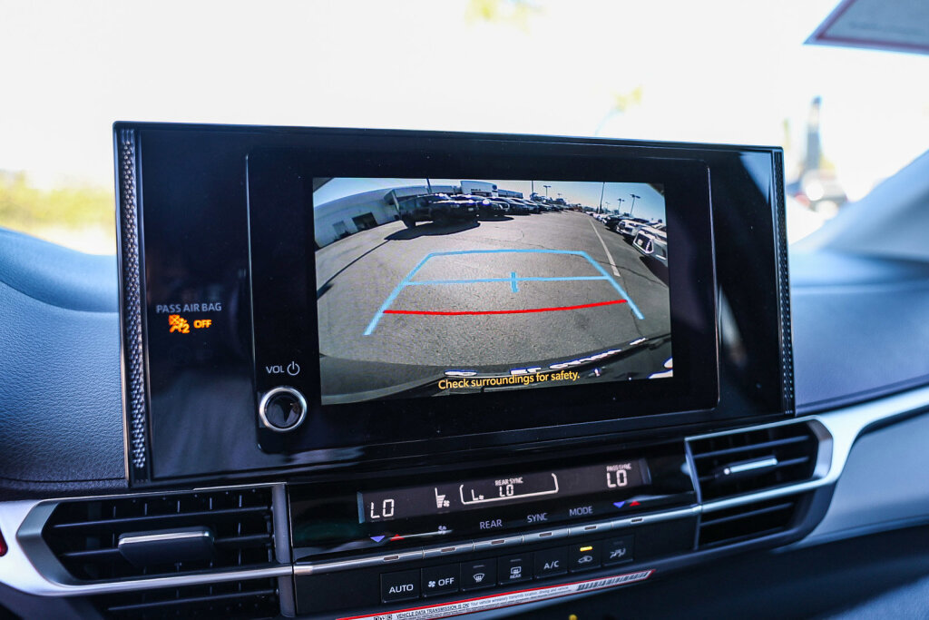 Certified 2026 Toyota Sienna LE image 16