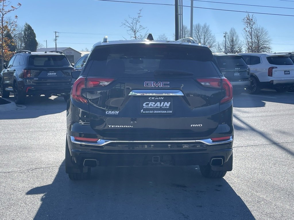 Used 2020 GMC Terrain Denali w/ Denali Premium Package image 6