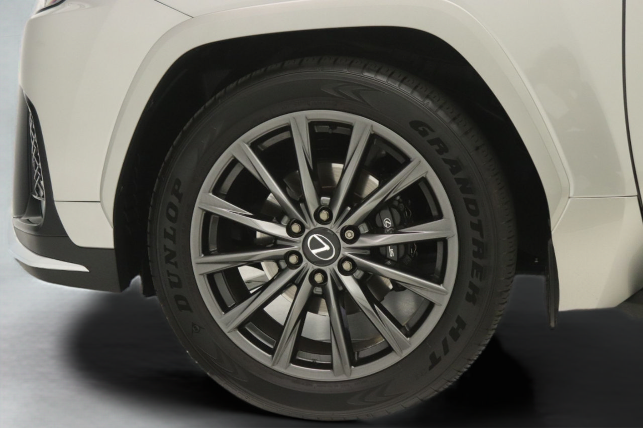 Used 2026 Lexus LX 600 F Sport w/ Accessory Package (Z1) AWD/4WD image 27
