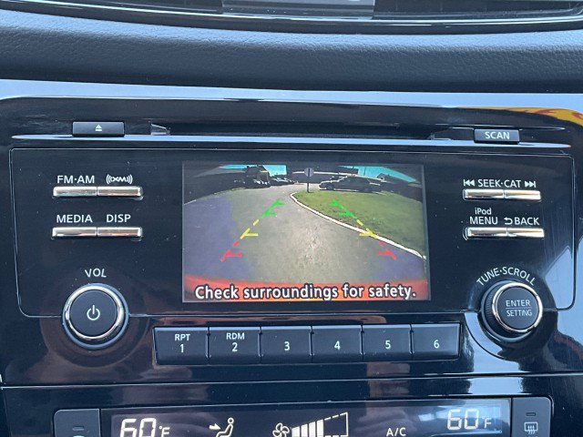 Used 2017 Nissan Rogue Sport SV w/ SV All-Weather Package FWD image 19