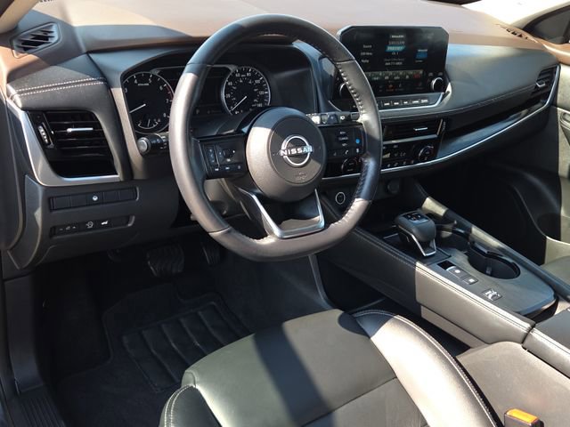 Used 2023 Nissan Rogue SL w/ SL Premium Package image 16