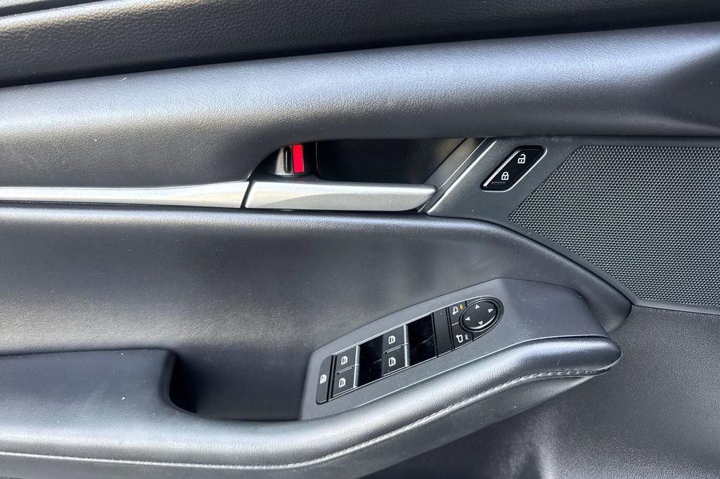 Used 2023 MAZDA MAZDA3 s image 10