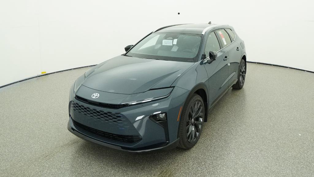 New 2025 Toyota Crown Signia image 3