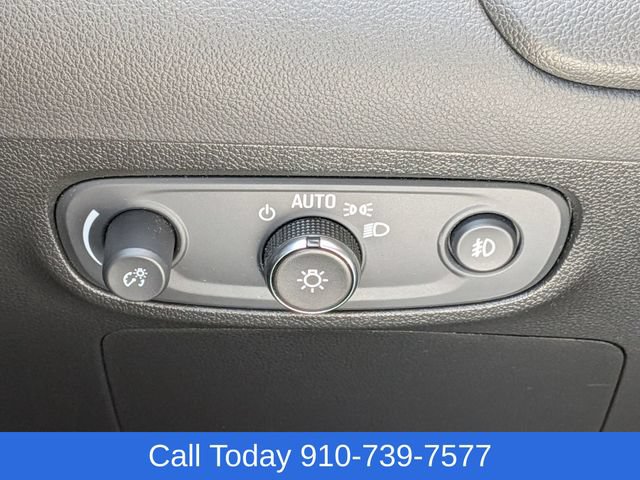 Used 2023 Buick Encore GX Essence w/ Experience Buick Package FWD image 17
