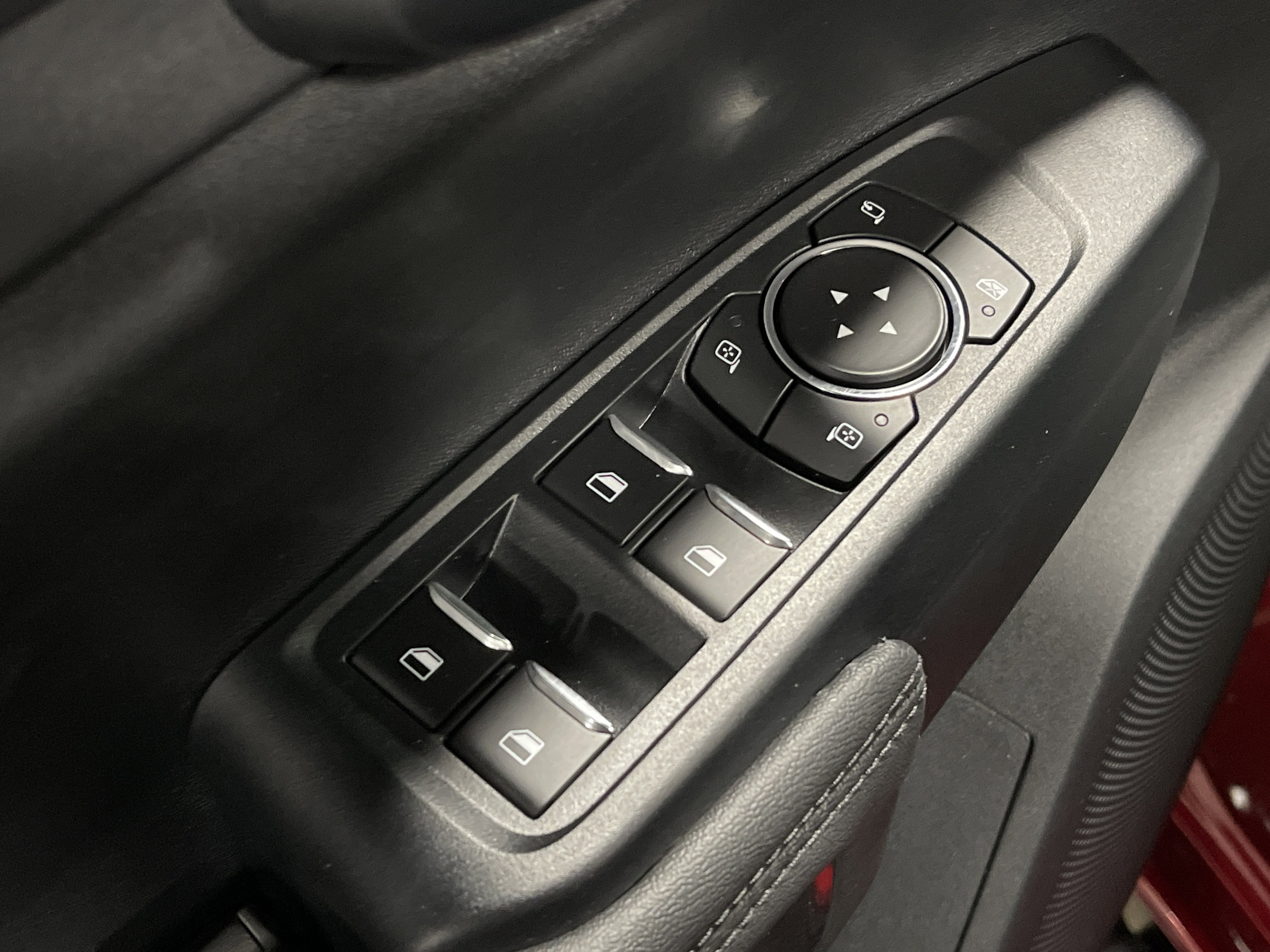 Used 2025 Ford Ranger XLT image 11