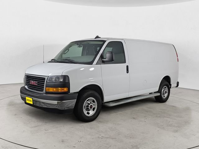Used 2024 GMC Savana 2500 w/ Driver Convenience Package RWD video 1