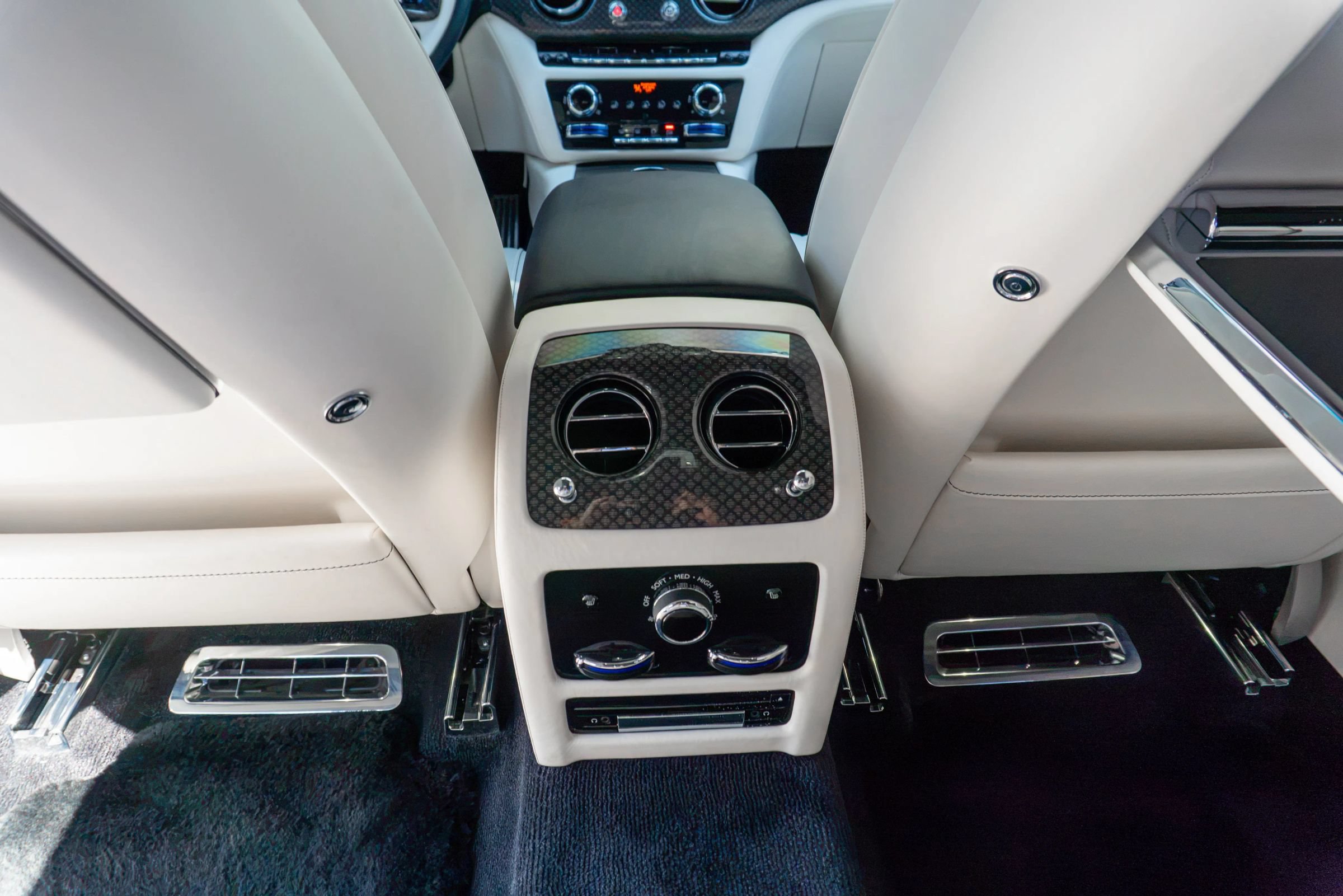 Used 2023 Rolls-Royce Ghost Black Badge w/ Black Badge Ghost Package AWD/4WD image 70