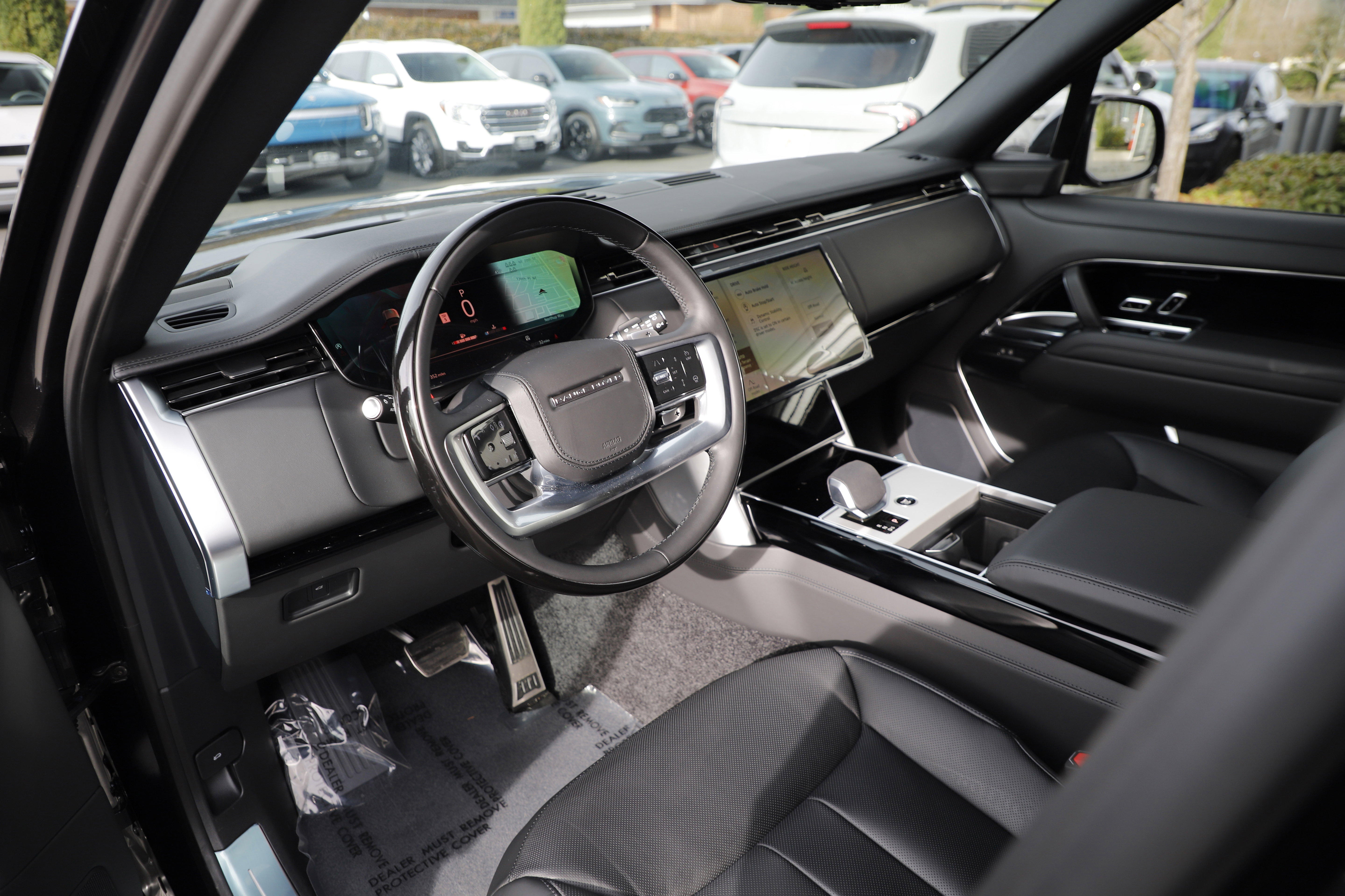 New 2026 Land Rover Range Rover Long Wheelbase SE AWD/4WD image 20
