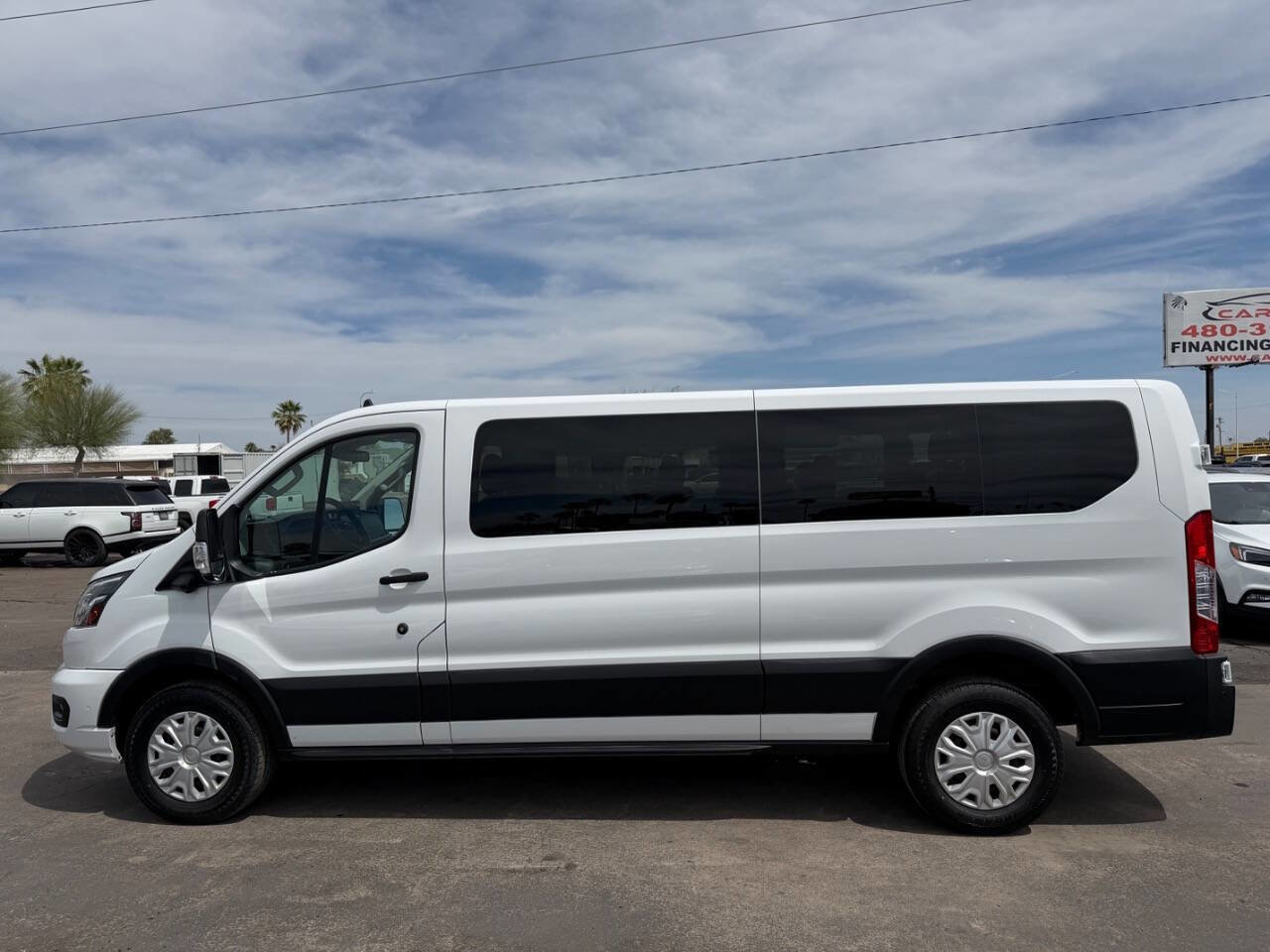 Used 2023 Ford Transit 350 XLT RWD image 4