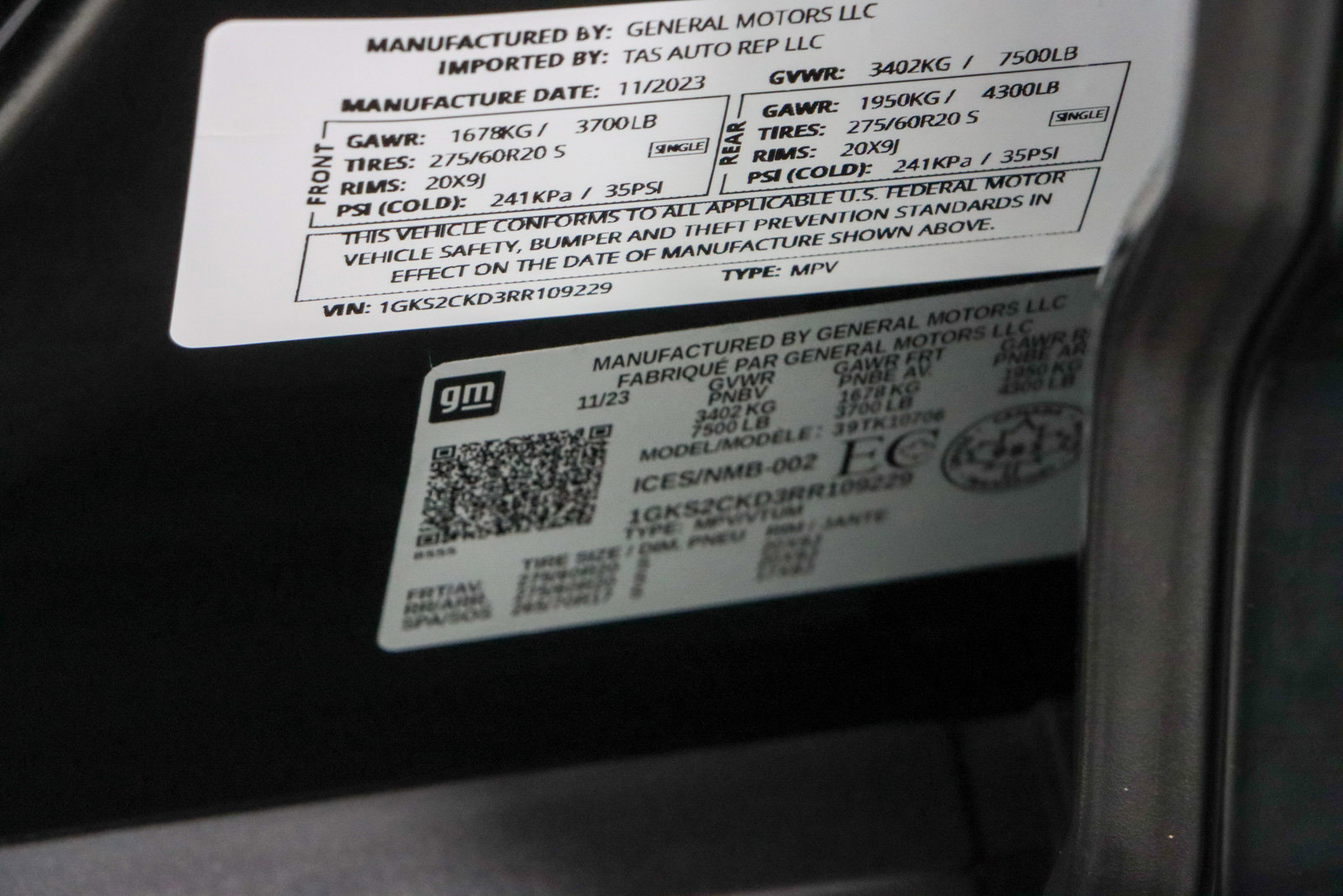 Used 2024 GMC Yukon AT4 w/ Max Trailering Package image 38