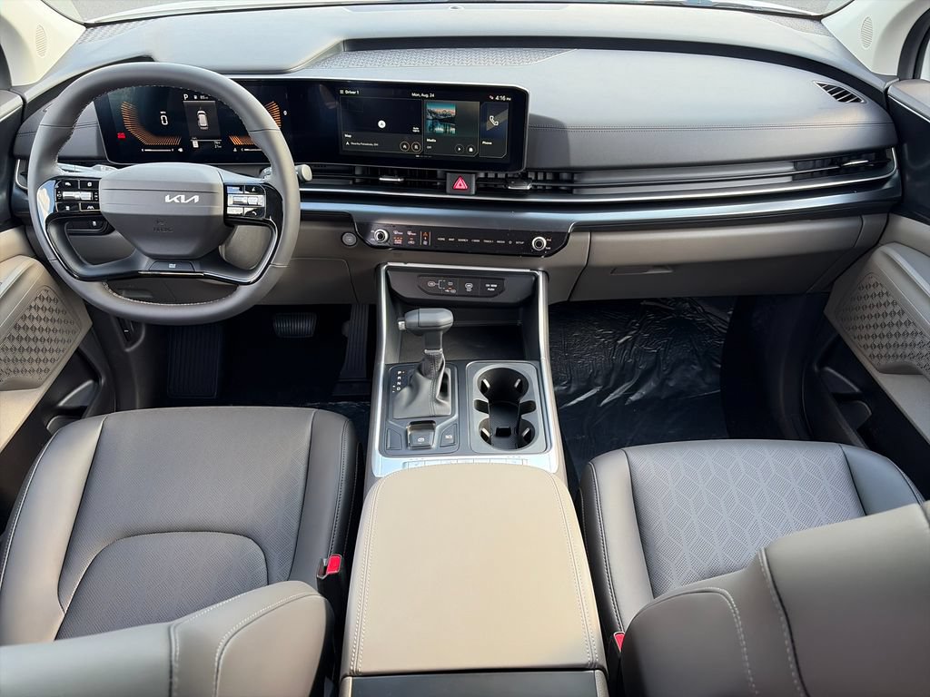 New 2027 Kia Carnival FWD image 10
