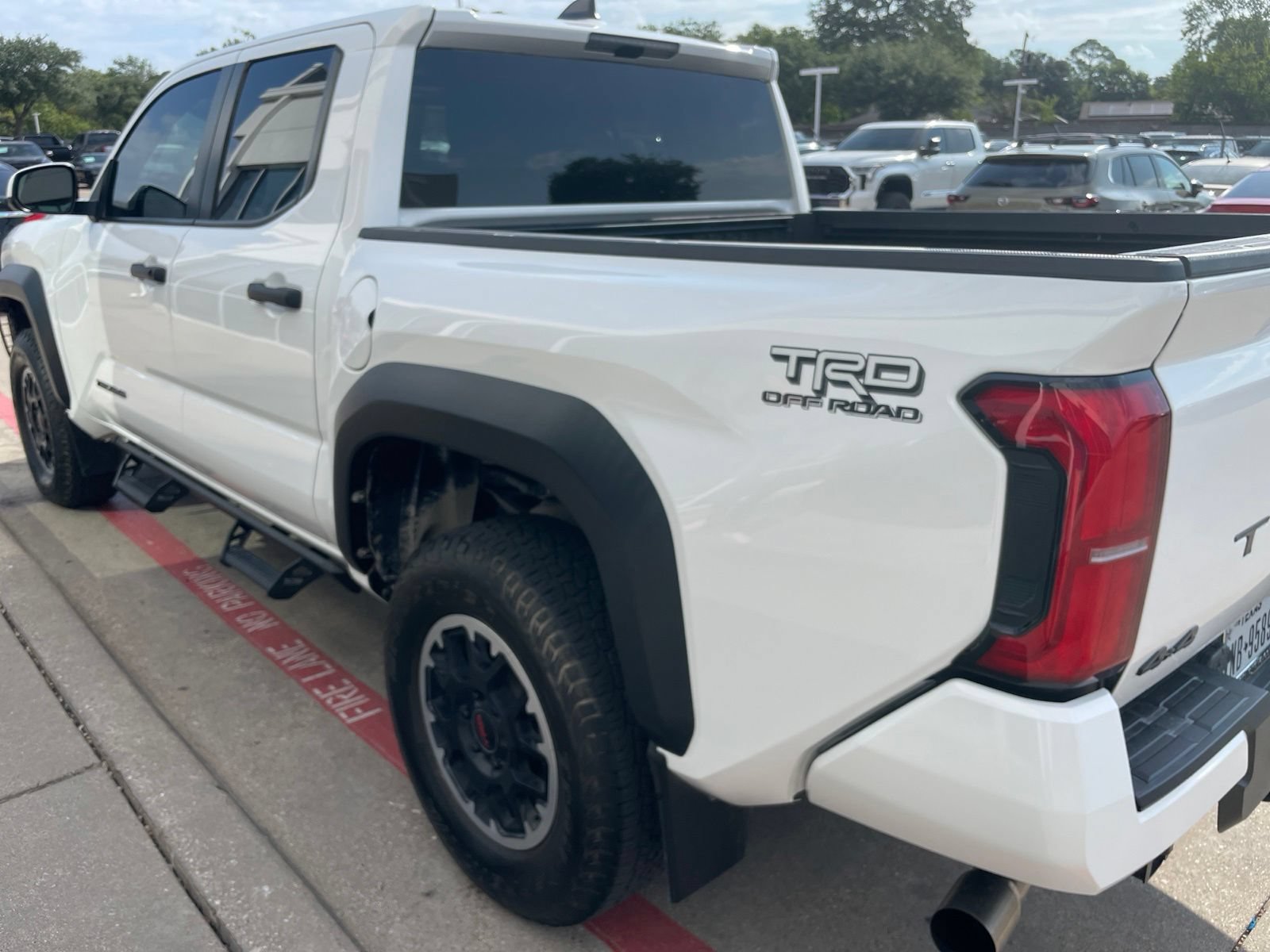Used 2024 Toyota Tacoma TRD Off-Road AWD/4WD image 5