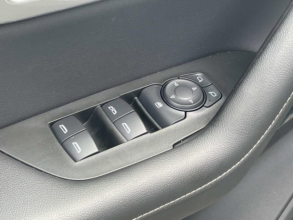 Used 2024 Chevrolet Blazer LT w/ Sound & Technology Package image 16