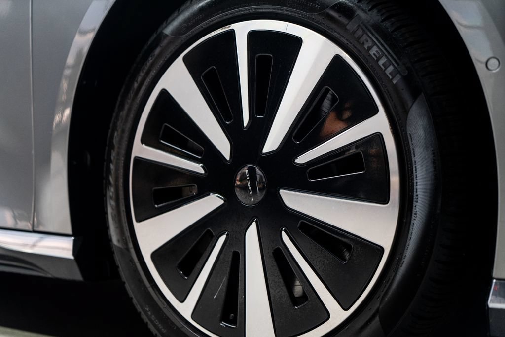 Used 2023 Lucid Air Touring AWD/4WD image 13