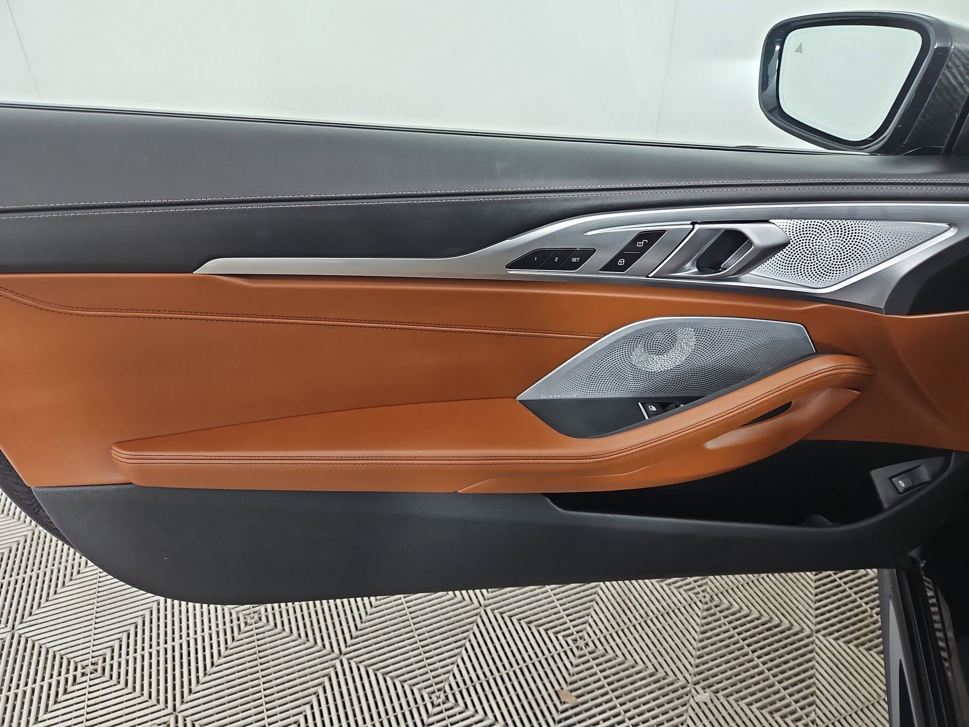 Used 2020 BMW M850i xDrive Coupe w/ M Carbon Exterior Package image 18