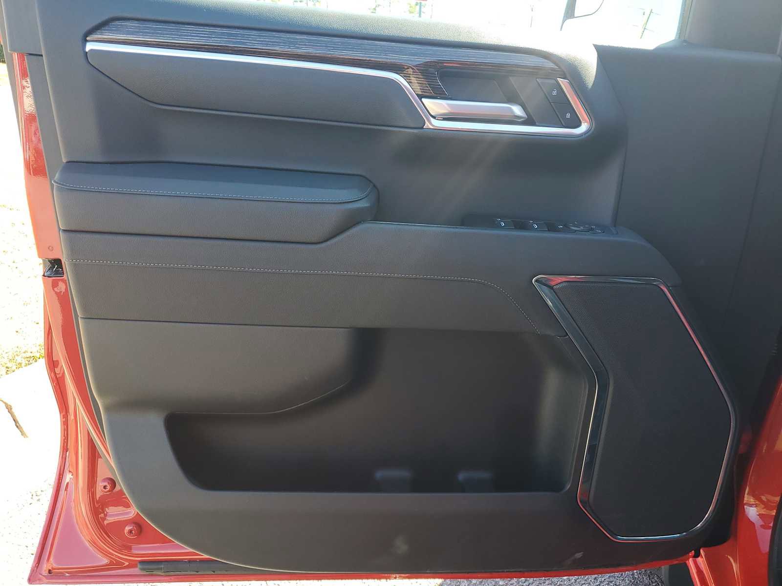 New 2025 GMC Sierra 1500 Elevation w/ LPO, Elevation Black Package image 15