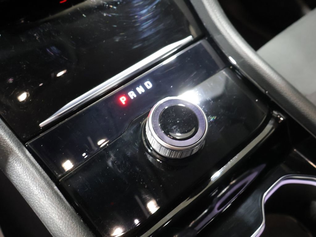 Used 2023 Jeep Grand Cherokee Laredo w/ Luxury Tech Group I AWD/4WD image 28