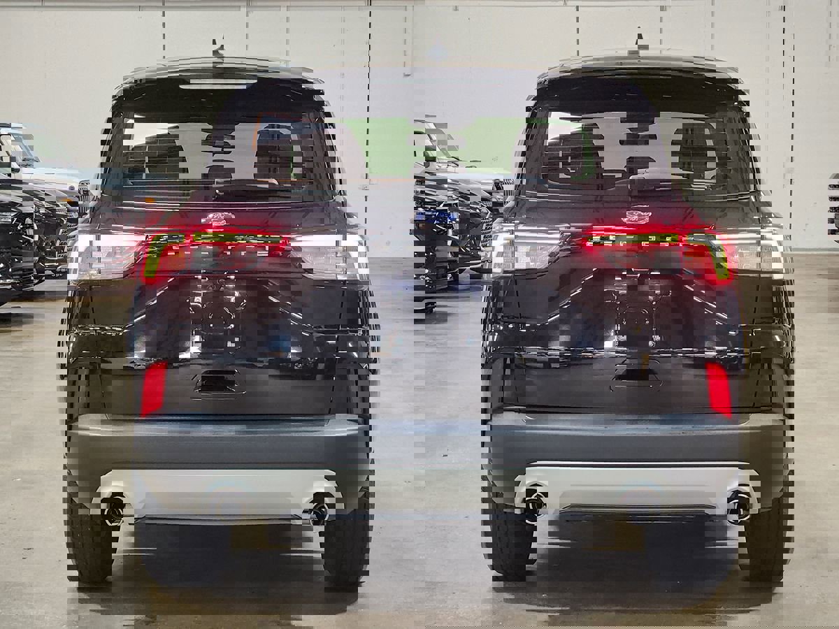 Used 2022 Ford Escape S image 10