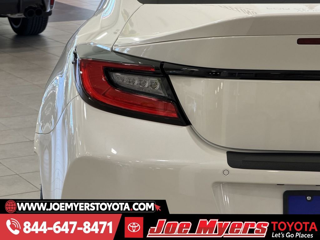 New 2026 Toyota GR86 Premium image 10