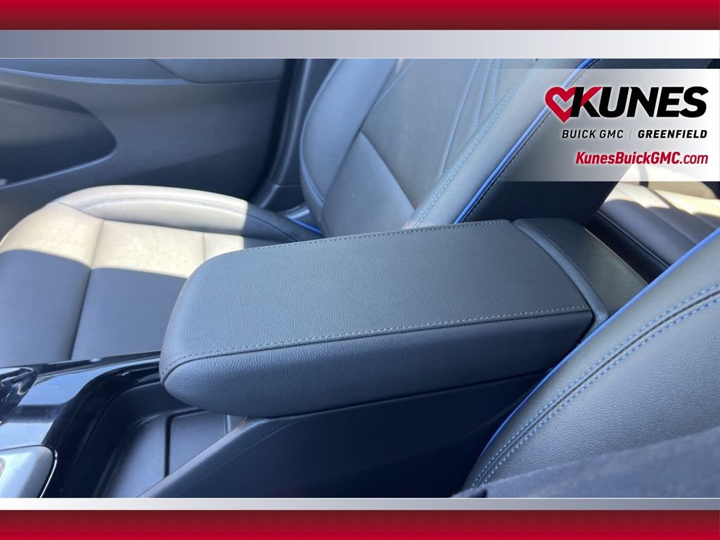 Used 2026 Buick Envista Sport Touring w/ Convenience I Package FWD image 31