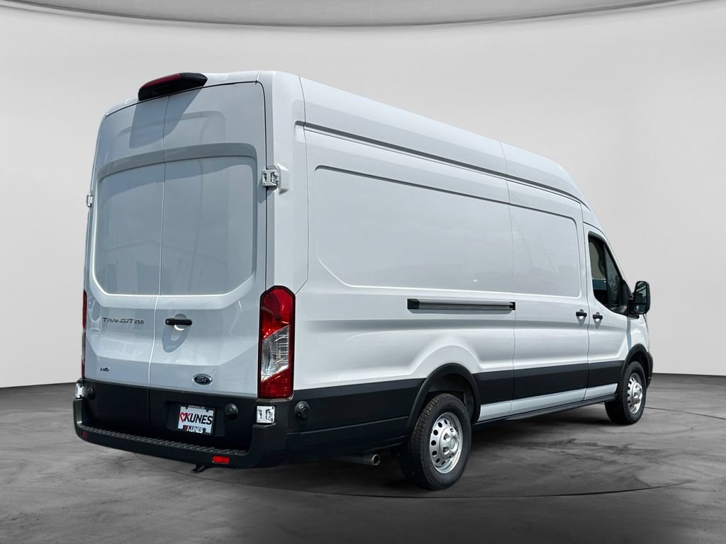 Used 2025 Ford Transit 250 148 High Roof Extended AWD w/ Load Area Protection Package image 9