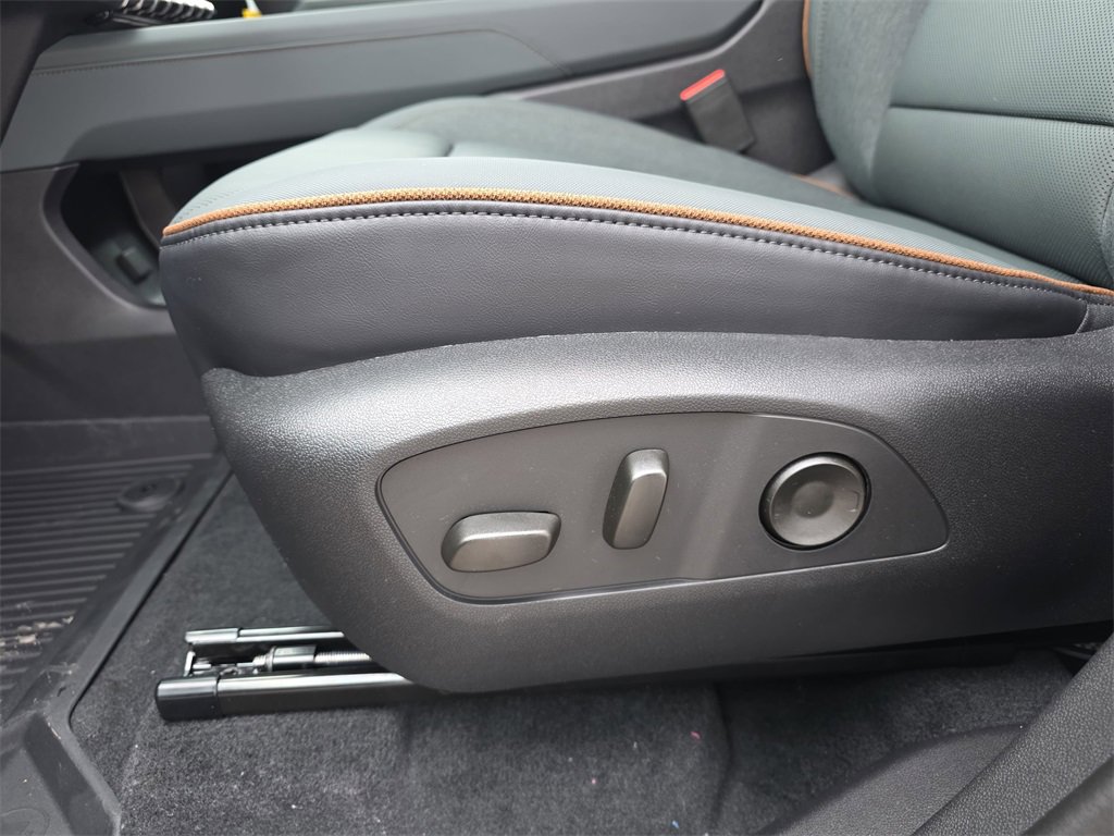 New 2026 GMC Acadia AT4 w/ Luxury Package image 31