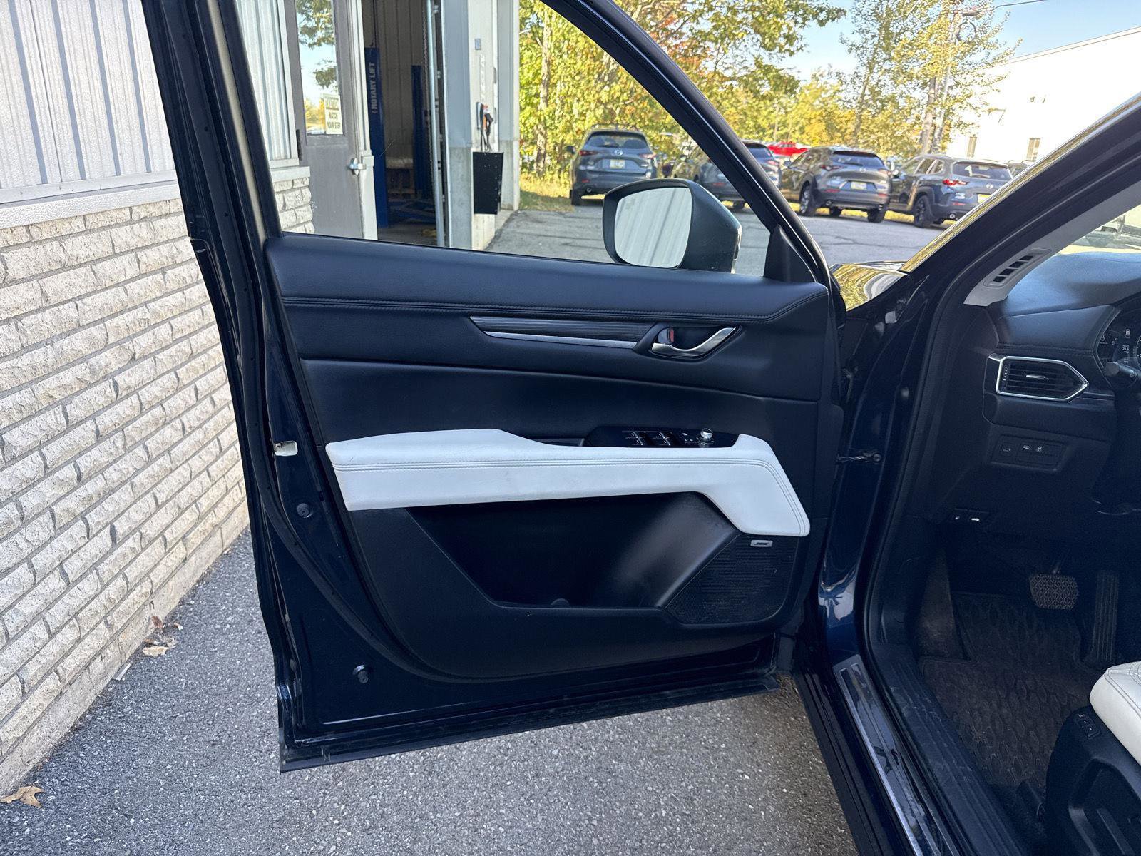 Used 2021 MAZDA CX-5 Grand Touring Reserve image 10