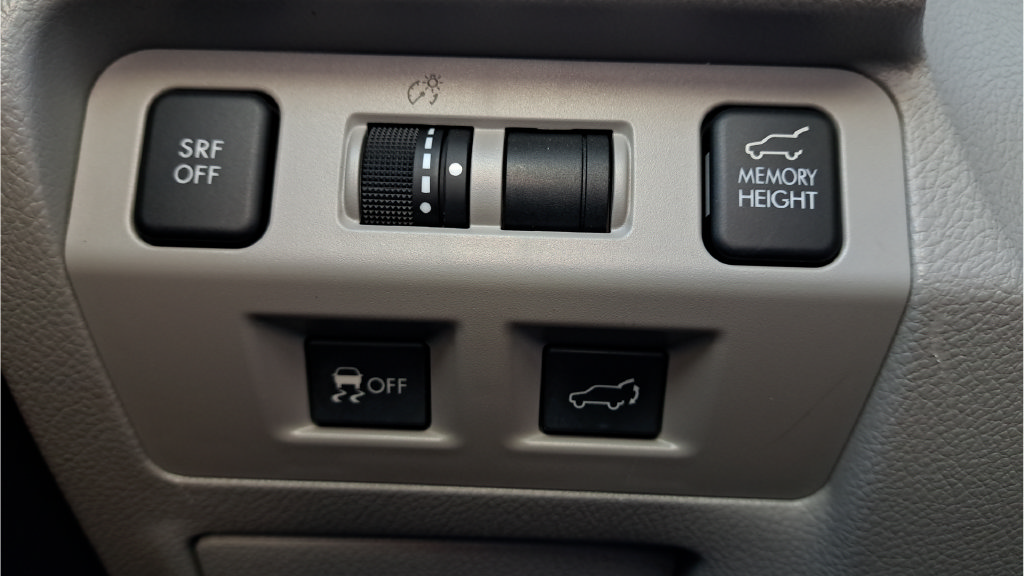 Used 2016 Subaru Forester 2.5i Touring w/ Eyesight & Navigation System AWD/4WD image 26