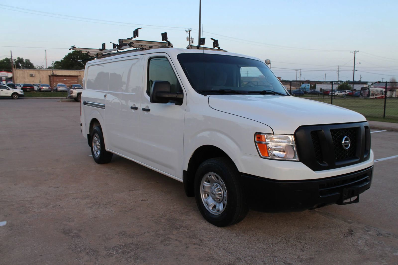 Used 2021 Nissan NV 2500 SV image 5