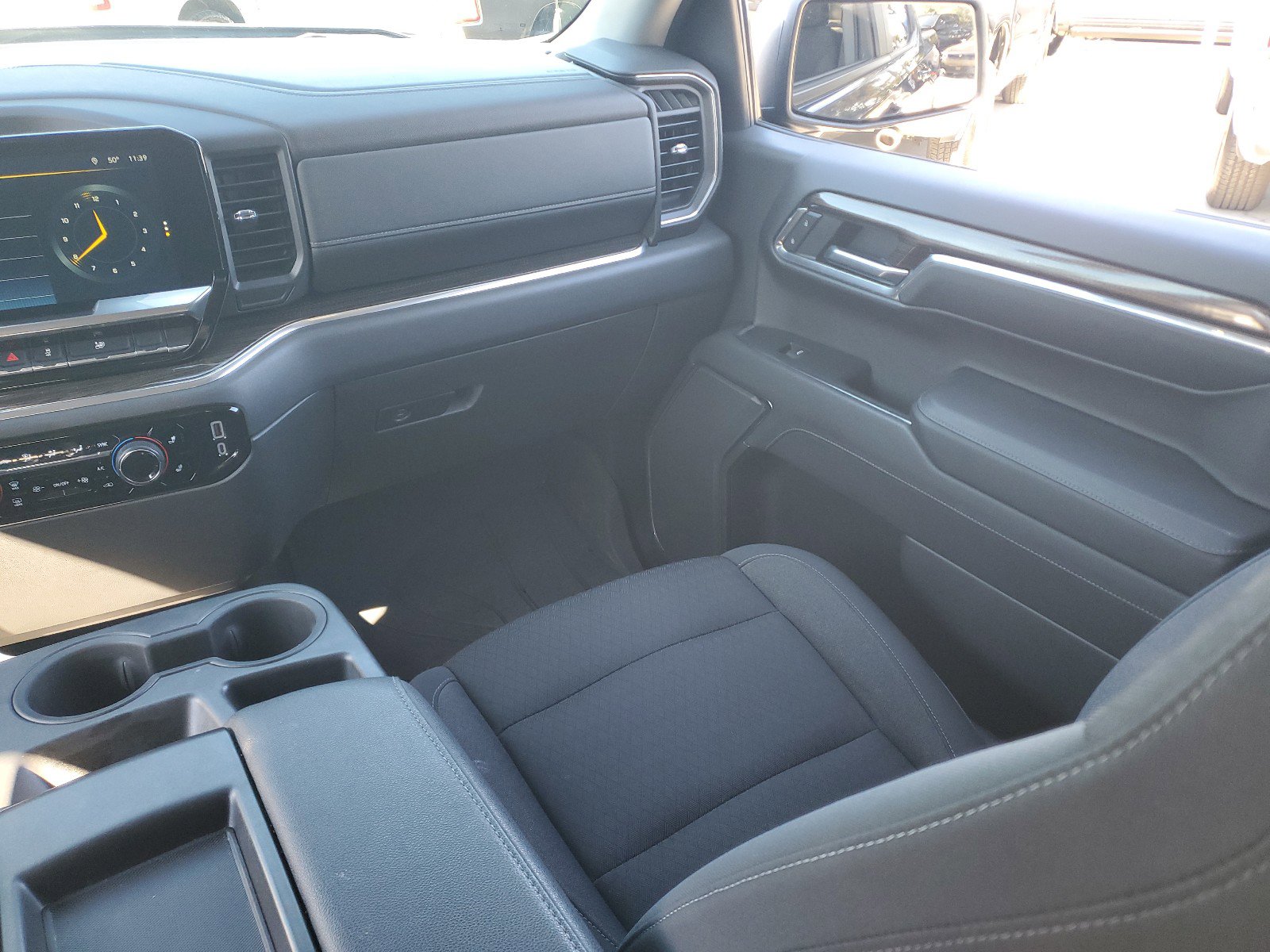 Used 2023 Chevrolet Silverado 1500 LT image 14