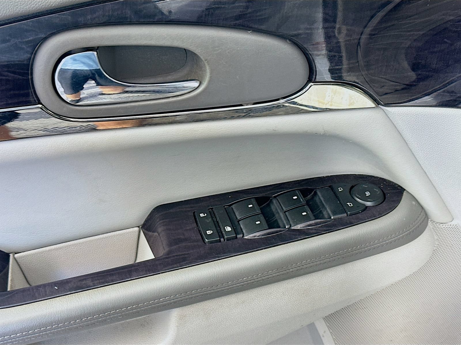 Used 2017 Buick Enclave Convenience FWD image 16