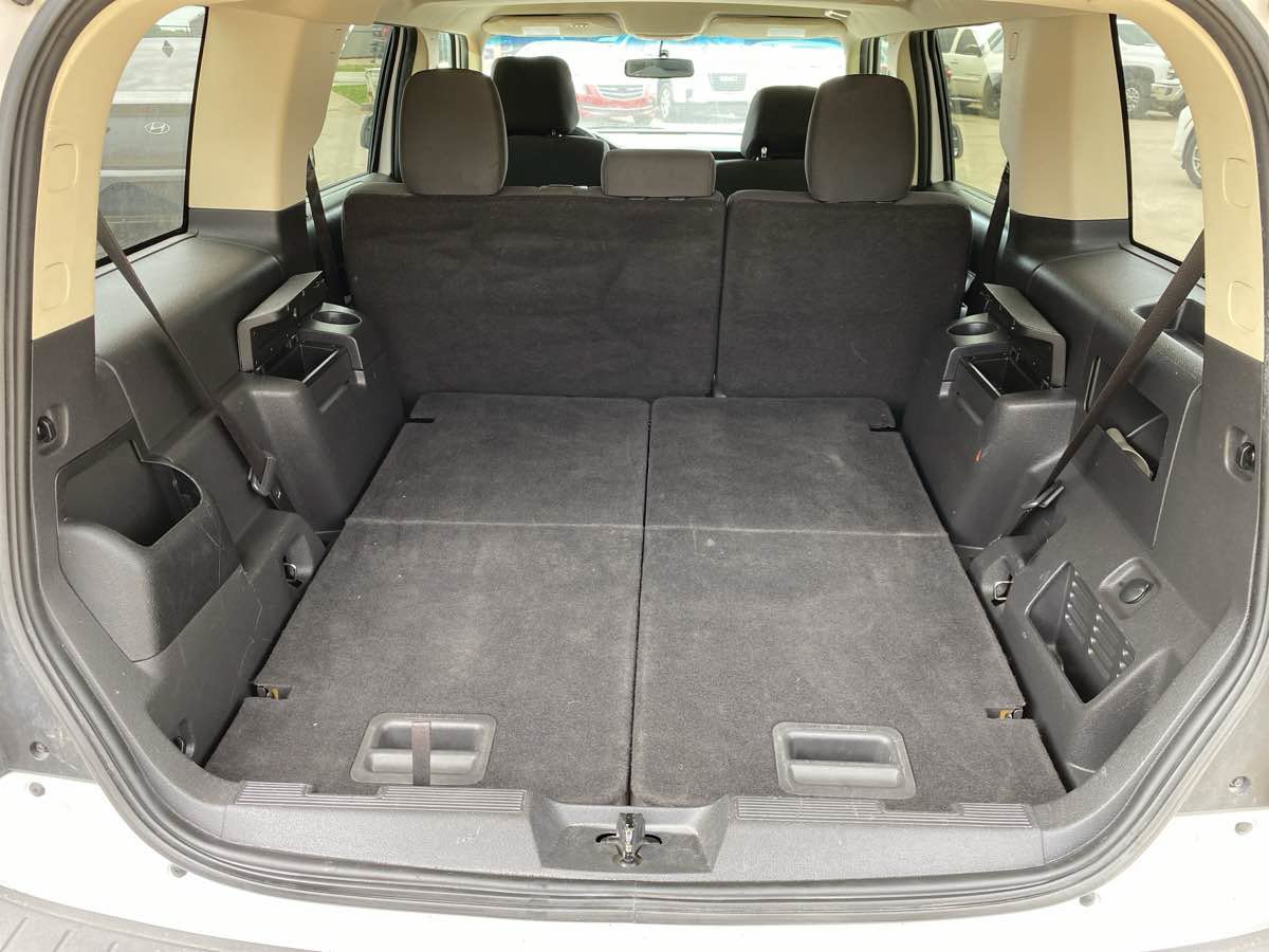 Used 2014 Ford Flex SEL FWD image 18