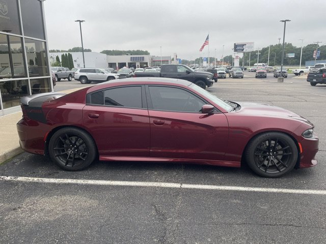 Used 2017 Dodge Charger R/T RWD image 3