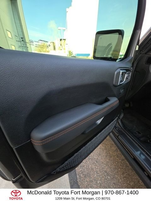 Used 2021 Jeep Gladiator Mojave image 13