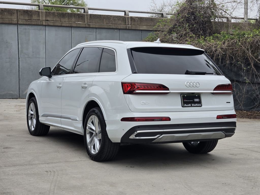 Certified 2023 Audi Q7 2.0T Premium w/ Convenience Package image 11