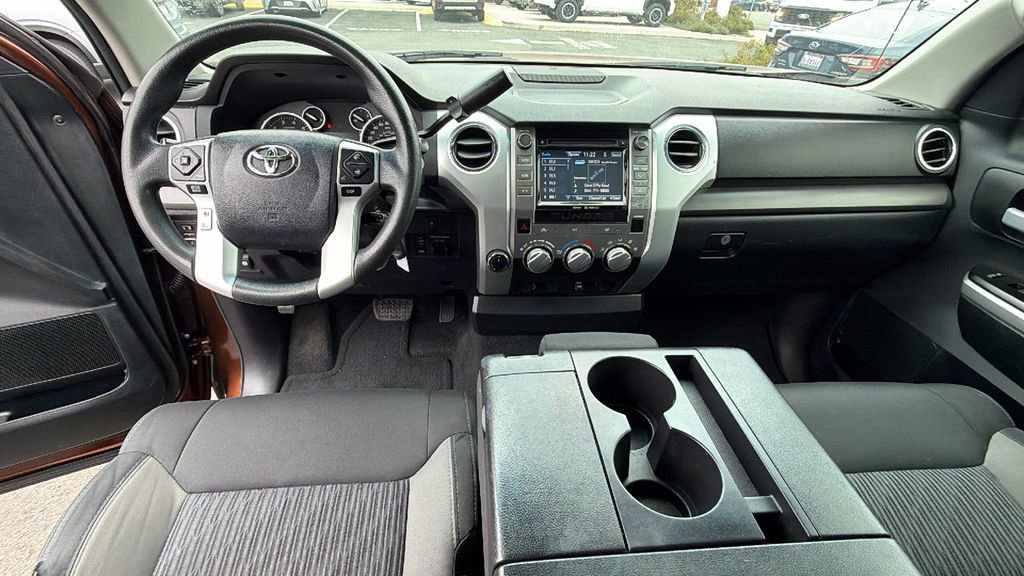 Used 2017 Toyota Tundra SR5 image 18