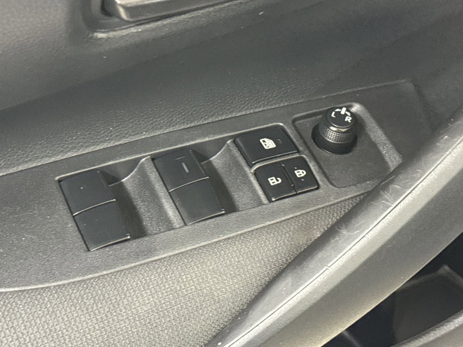 Used 2023 Toyota Corolla LE image 19