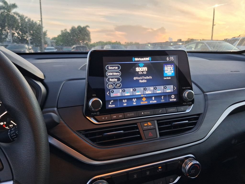 New 2026 Nissan Altima 2.5 SV FWD image 8
