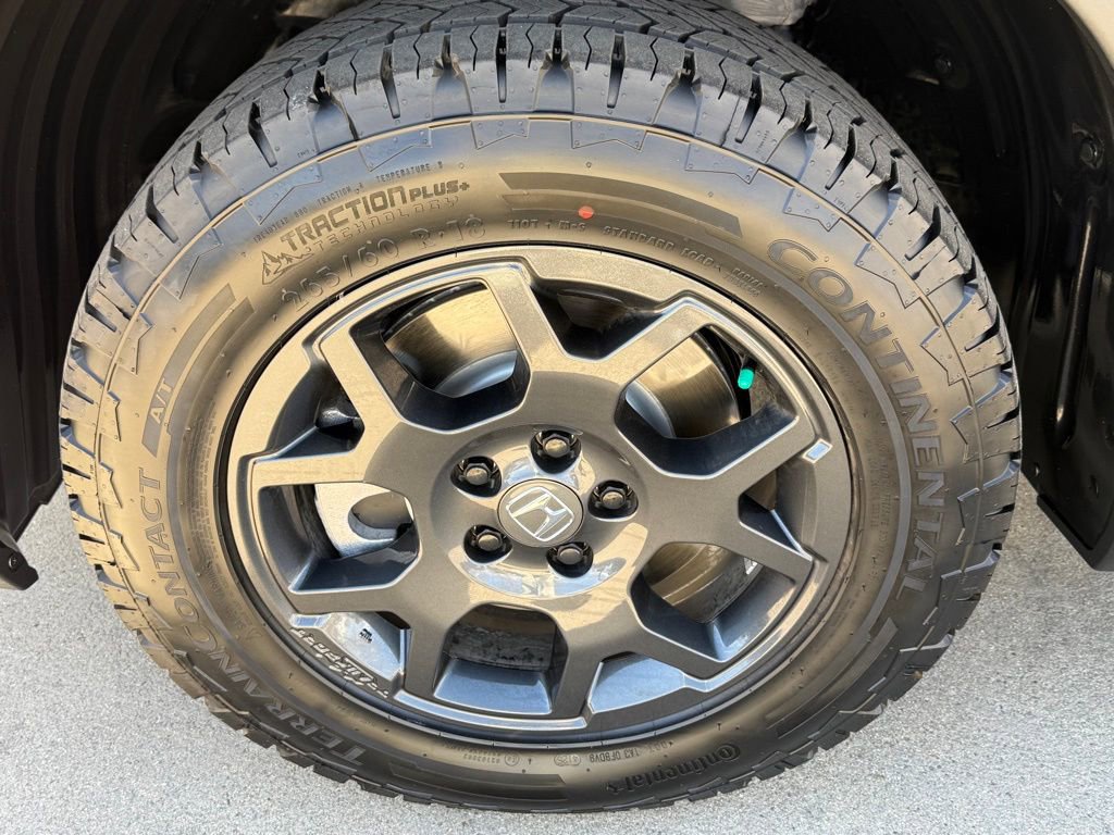Certified 2025 Honda Pilot TrailSport image 11